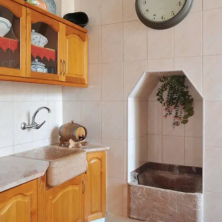 Gasthuis Central Guest House