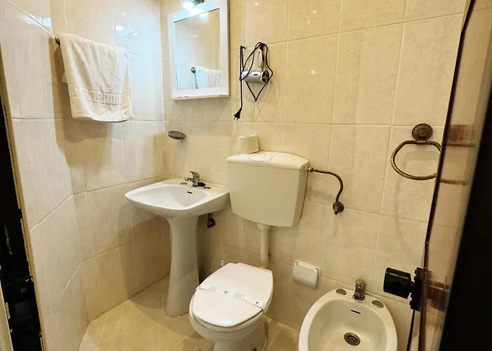 Central Guest House Vendégház Figueira da Foz