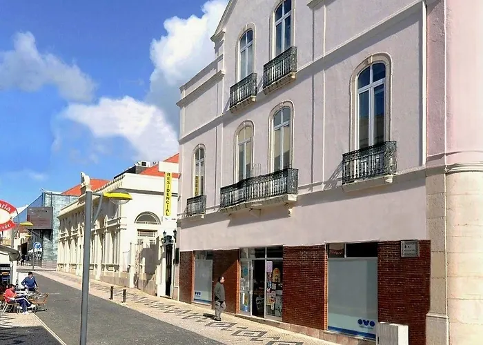 Central Guest House Vendégház Figueira da Foz