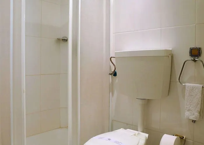 Central Guest House Vendégház Figueira da Foz