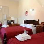 Central Guest House 3*