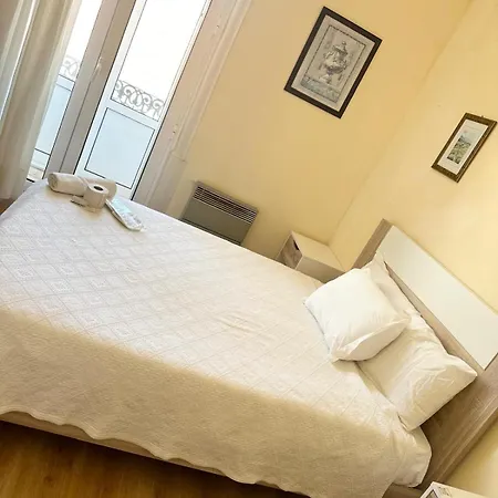 Central Guest House Gasthof