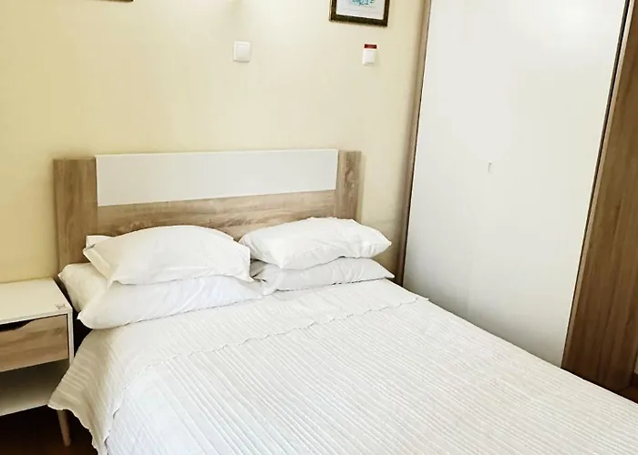 Central Guest House Gasthof