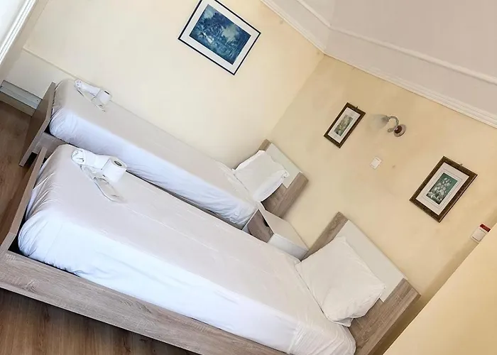 Central Guest House Gasthof Figueira da Foz